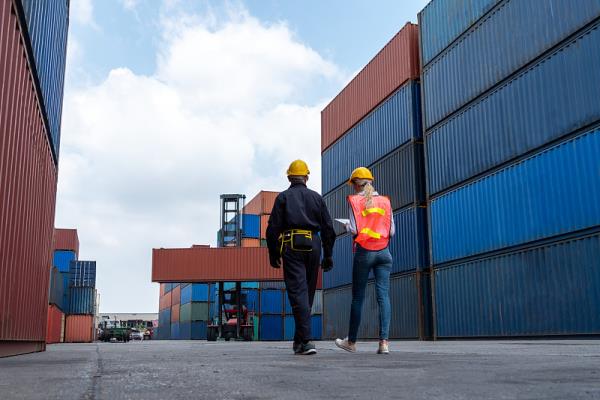 玉门市顺特物流有限公司