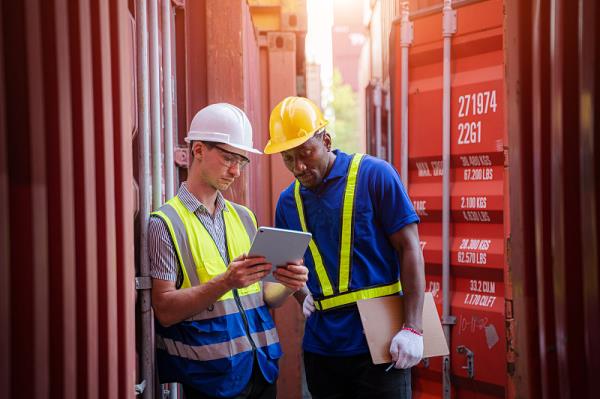 钦州市伟业物流有限公司