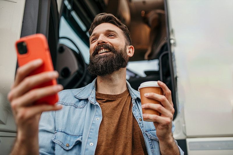 深圳市华翔捷运国际物流有限公司