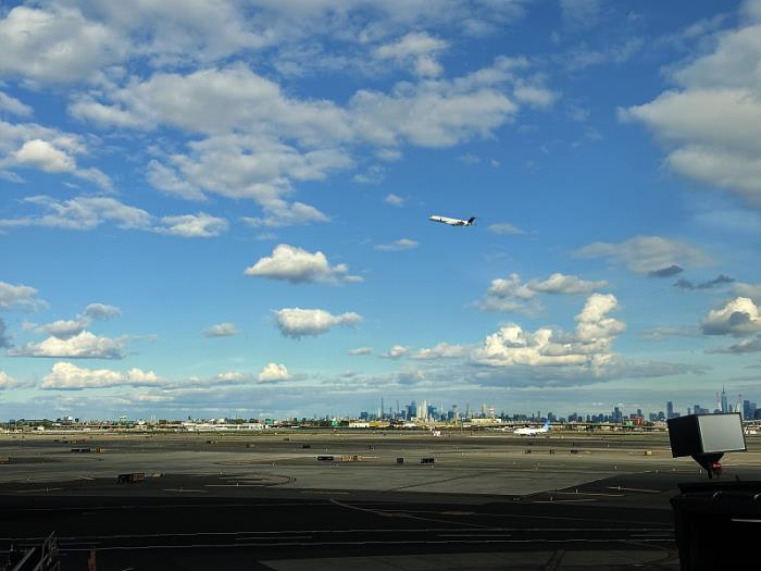 广西陆川县顺意物流有限公司