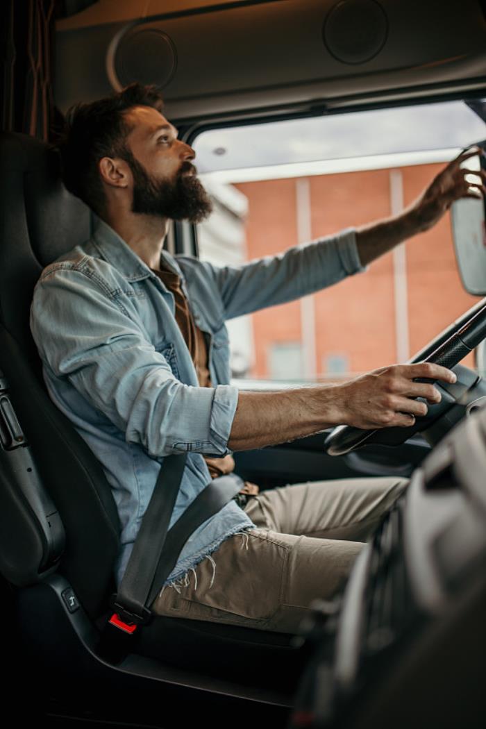 广西自贸区鑫港物流有限公司