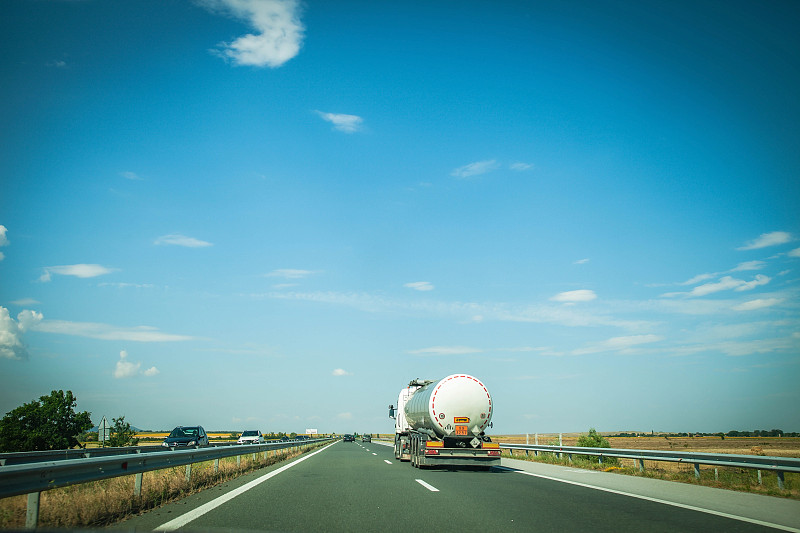 乌海市轩瑞物流有限责任公司