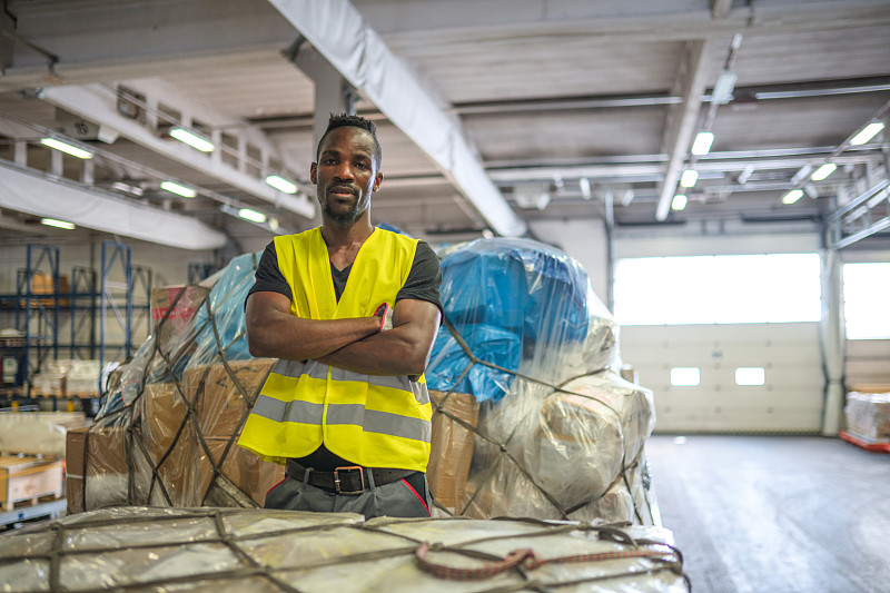 广西梧州市鹏信物流有限公司