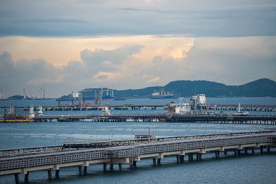 西安到吉朗的烘焙模具采用跨境海空联运12天送到