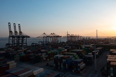 聚乙烯/聚丙烯利用中国重庆多式联运快送到澳洲卡拉萨