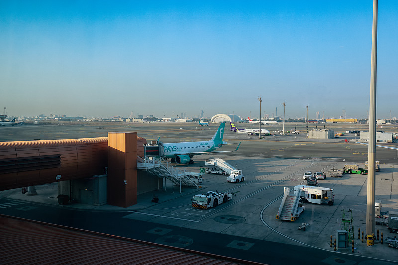 中国西宁咖啡机/电茶炉采用航空快递4天内速递到澳大利亚墨尔本(Melbourne)