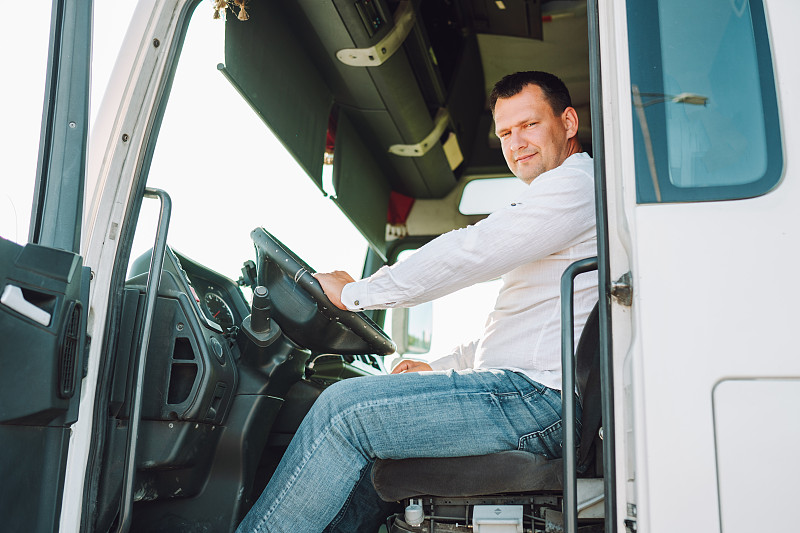 羽绒被中国南京门到门海运发往澳洲皮里港