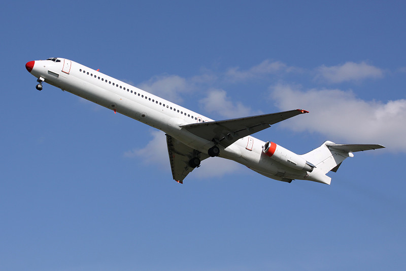 中国大连鼻贴使用国际空运专线10天配送到澳大利亚麦凯