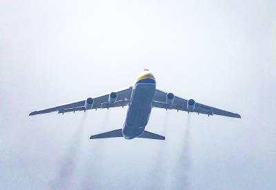 锂电池经中国哈尔滨优先空运送达凯恩斯 (Cairns)