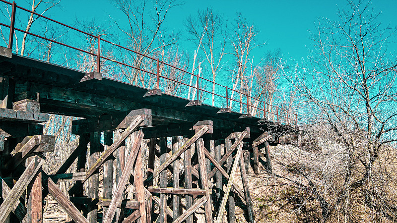 车载USB充电器及电源转换器经广州海上运输承运至澳大利亚悉尼(Sydney)