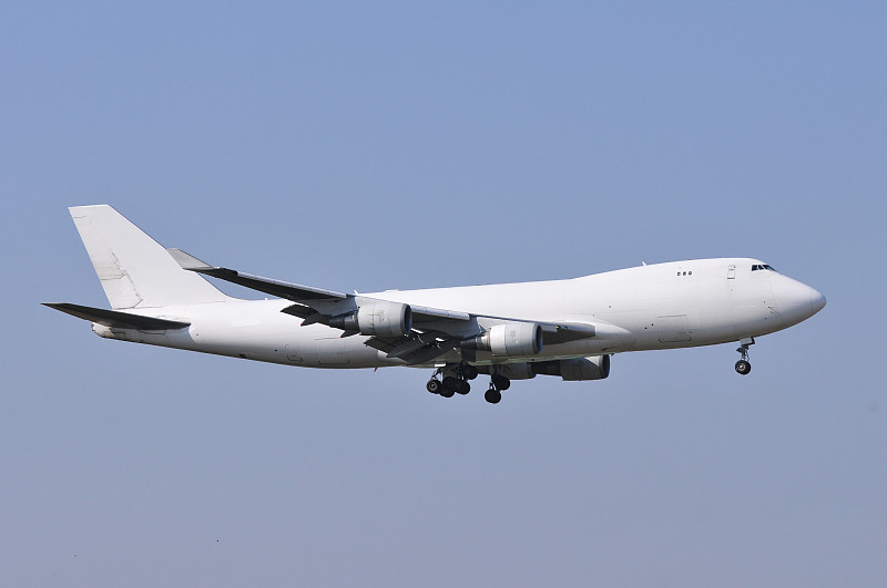 中国福州至澳洲奥尔巴尼的李宁运动袜使用经济空运11天送达