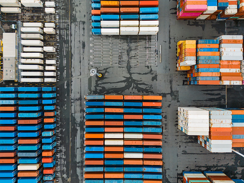 加工食品采用中国天津门到门海运快送到澳大利亚伯尼