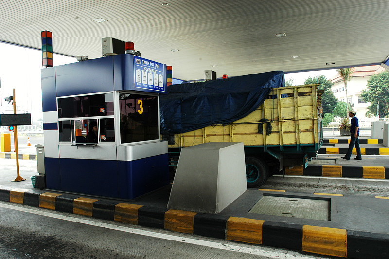 东莞至澳洲波特兰(Portland)[维多利亚州]的威露士消毒液使用飞机运输7天速递到