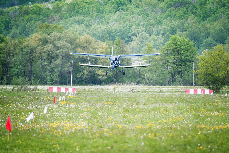 家具经过北京经济空运送到澳洲纽卡斯尔(Newcastle)