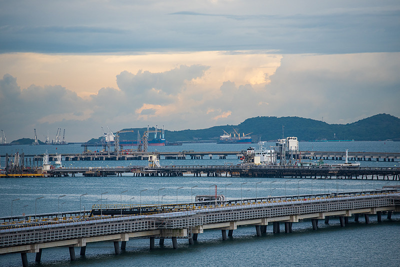 西安到吉朗的烘焙模具采用跨境海空联运12天送到