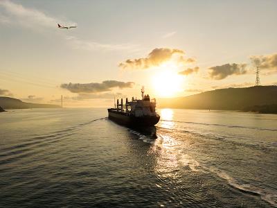 轴承钢采取台中国际海空联运运抵澳洲德文波特(Devonport)