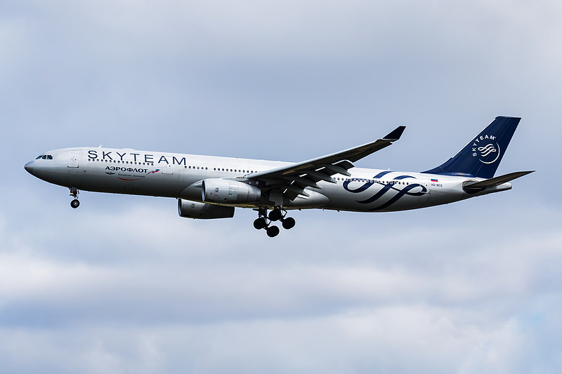 装饰品（花瓶、摆件、挂画）借用大连国际航空货运送到澳大利亚阿什伯顿