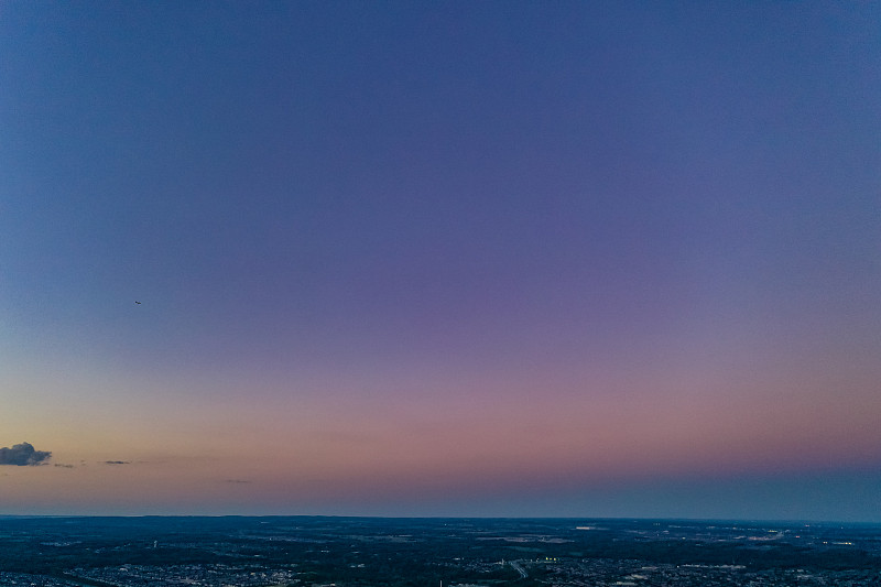 中山短裤使用拼货空运6天送到澳洲阿德莱德(Adelaide)