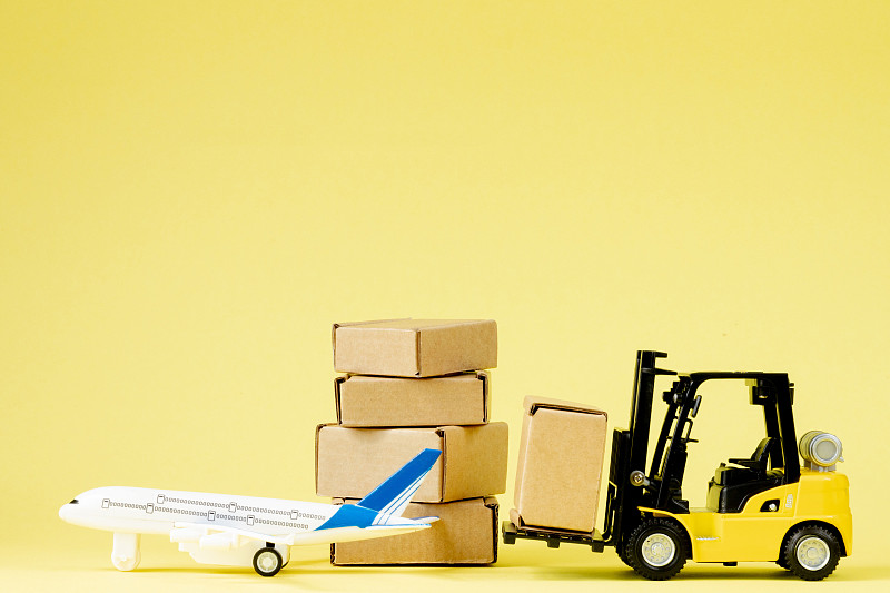 手机指环扣采取中国深圳空运专线配送到澳洲肯布拉港