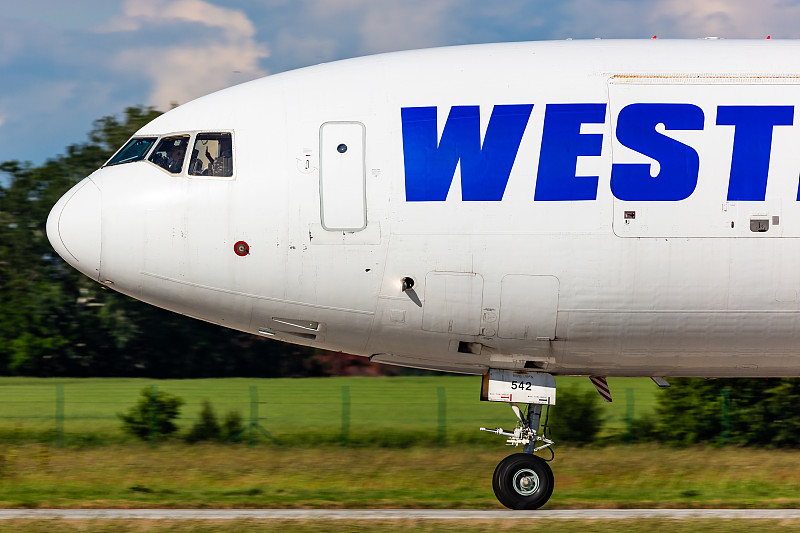 光纤通信设备经东莞整箱海运配送到澳大利亚达尔文(Darwin)