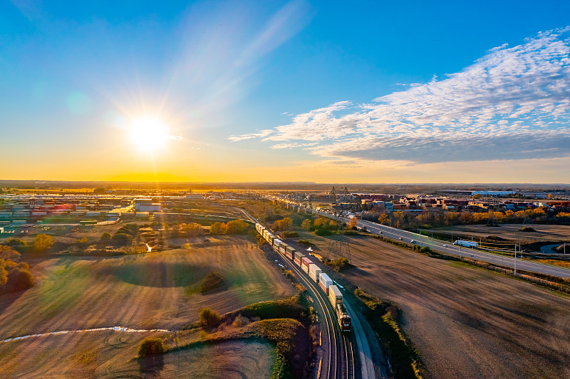 存储卡（SD卡、TF卡、CF卡）经郑州飞机运输送达澳大利亚德文波特(Devonport)