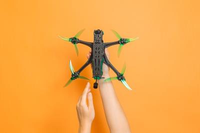 钢尺选用广州国际航空货运送到澳大利亚德文波特