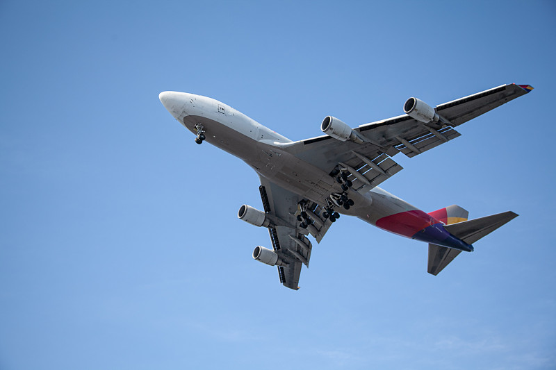 音响支架运用中国深圳国际航空货运送到澳大利亚阳光海岸