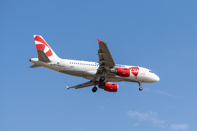 中国哈尔滨到澳洲达尔文(Darwin)的原料药采用标准空运13天内送达