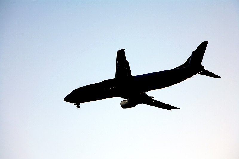 中国昆明到霍巴特 (Hobart)的烤架使用空运专线3天内送达