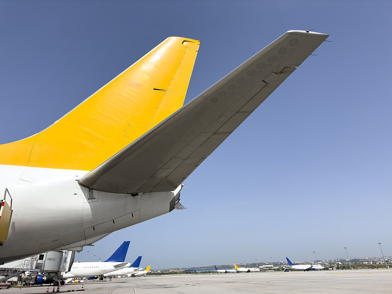 节能灯具应用中国乌鲁木齐空运门到门专线配送到澳洲吉朗 节能灯具应用中国乌鲁木齐空运门到门专线配送到澳洲吉朗