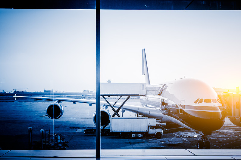 广州棉织品使用航空快递4天内送到吉朗 广州棉织品使用航空快递4天内送到吉朗