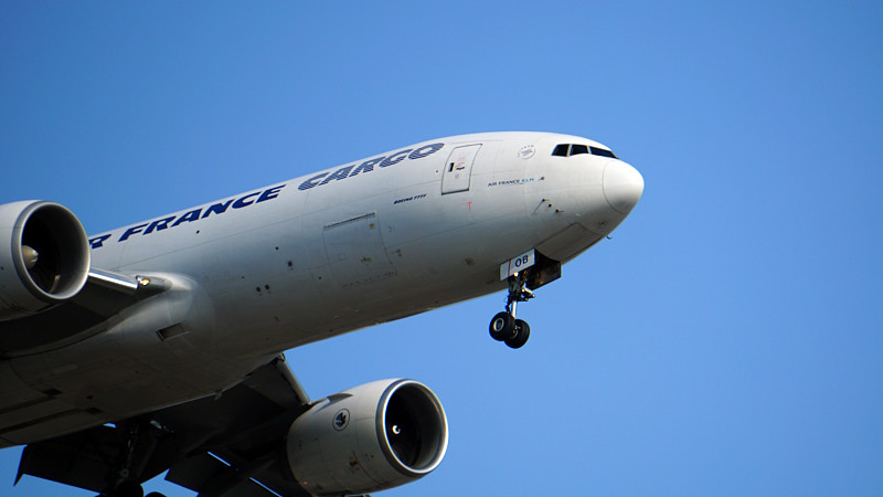 成衣经过中国西宁空运物流专线速递到澳洲伯尼(Burnie)