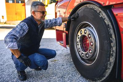 金属制品采用中国武汉空海联运派送至凯恩斯 (Cairns)