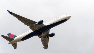 南京有机化学品采用航空快递3天内速递到澳洲阿德莱德(Adelaide)