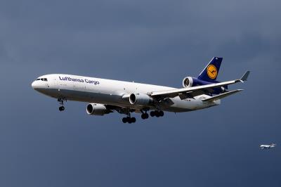 >中国北京至澳洲墨尔本(Melbourne)的铜使用空运派送12天内送到