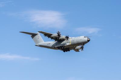 中国上海木制建筑模板材料采用航空货运9天内送到澳大利亚贝尔湾(BellBay)