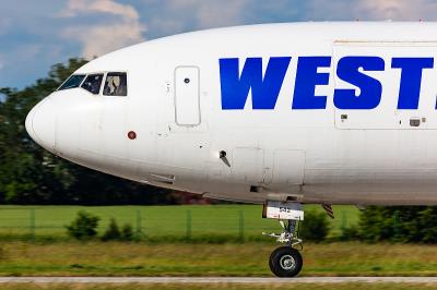 光纤通信设备经东莞整箱海运配送到澳大利亚达尔文(Darwin)