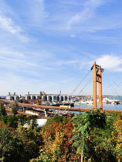 手机广角镜头选用中山跨境海空联运送达澳大利亚埃斯佩兰斯