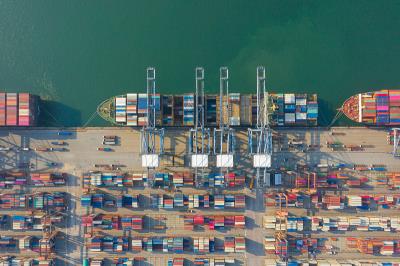 不锈钢清洁剂采纳中国青岛跨境联运完整送达黄金海岸