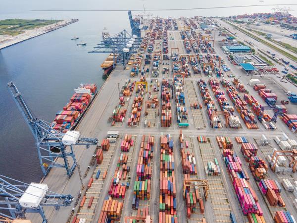 进出口货代公司代理：连接世界贸易的桥梁