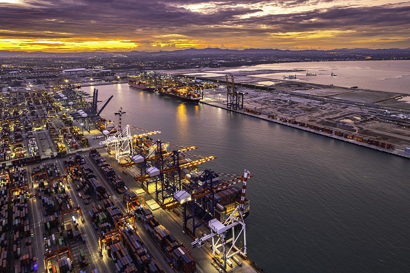 加拿大海运拼箱费用多少（加拿大海运拼箱要多久到达）