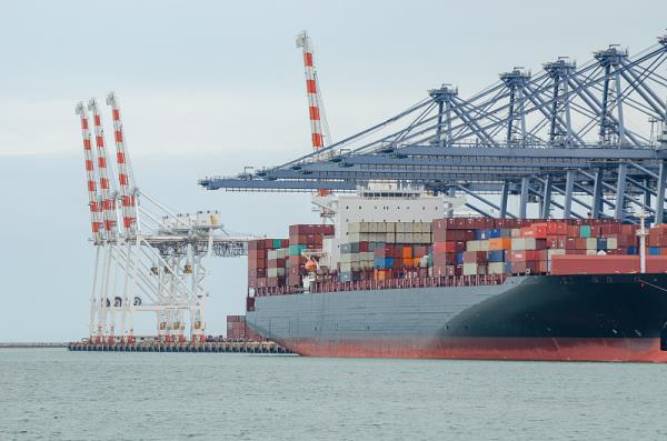 中国海运到加拿大需要报关吗