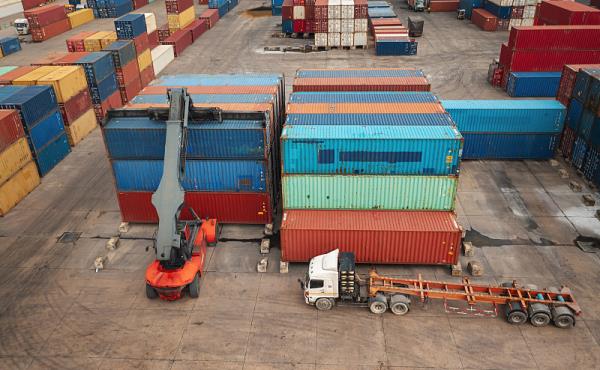 留学生寄行李到加拿大海运流程