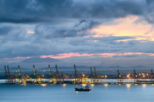 计算器空运到加拿大哪家好？