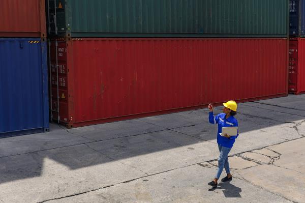 餐具空运到加拿大哪家好？